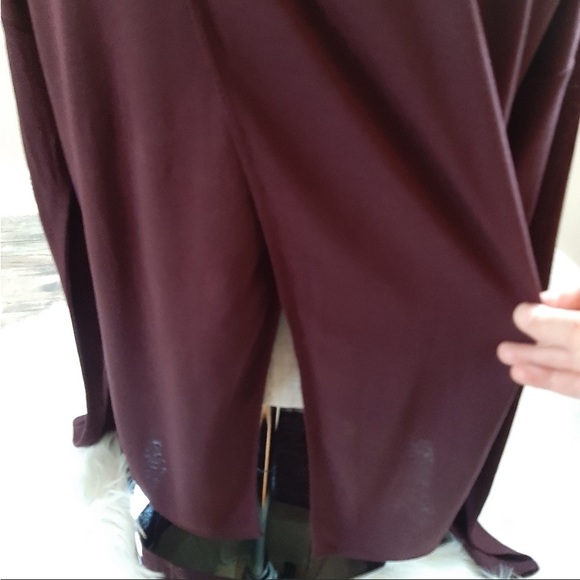 Lightly worn long sleeves, soft and sexy back - Picture 2 of 5